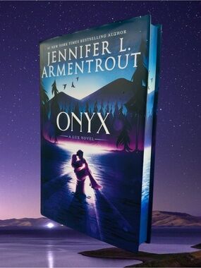 Onyx Deluxe Limited Edition Jennifer L Armentrout Hardcover Lux #2